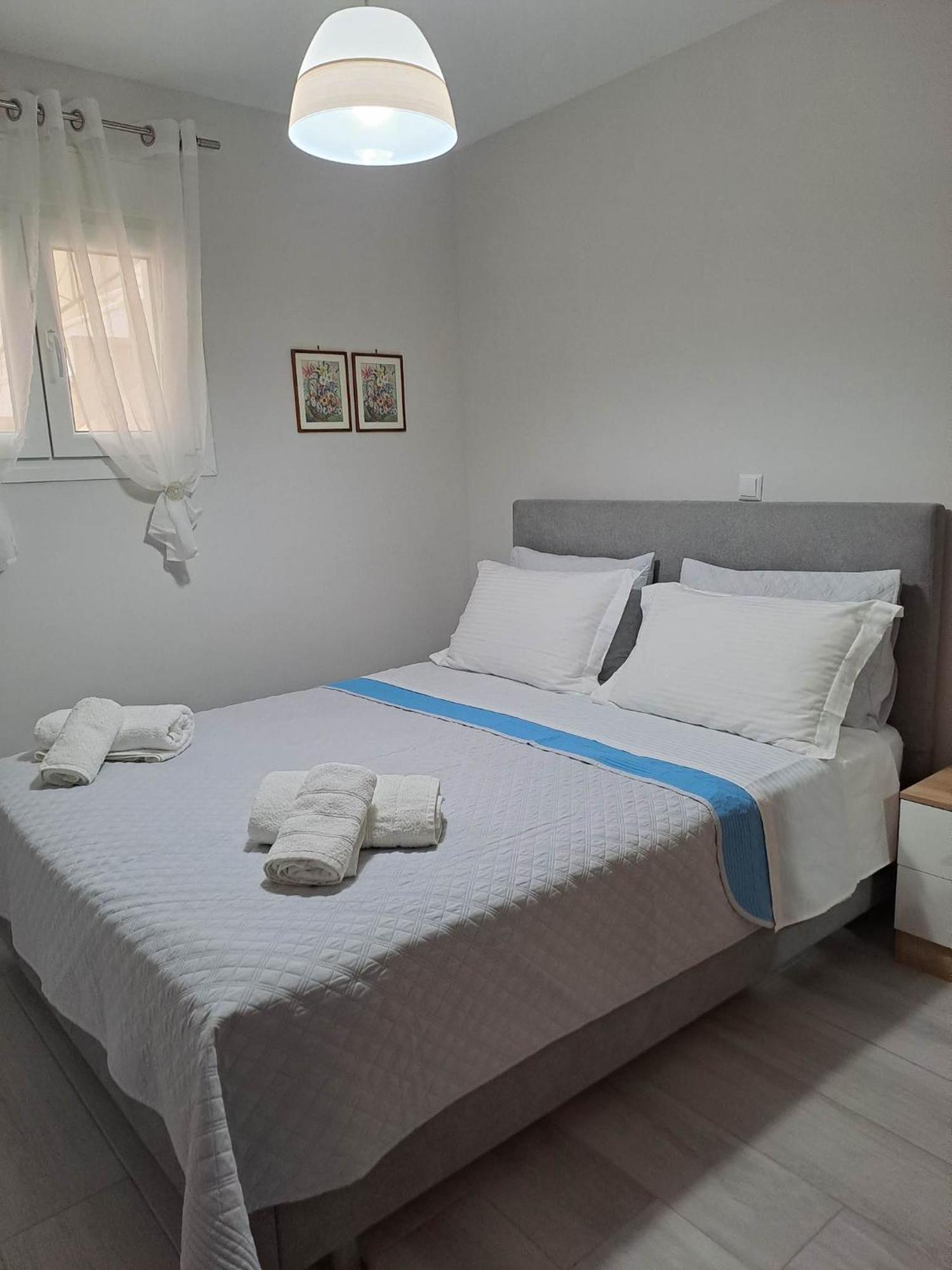 Family Apartment Nikiana